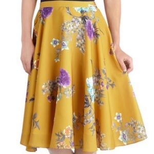 Modcloth floral circle skirt yellow background spring flowers sz L